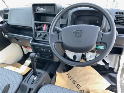 NISSAN CLIPPER