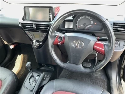 Toyota iQ