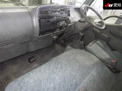 MITSUBISHI CANTER