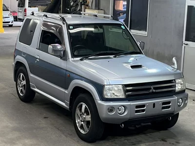 MITSUBISHI PAJERO MINI