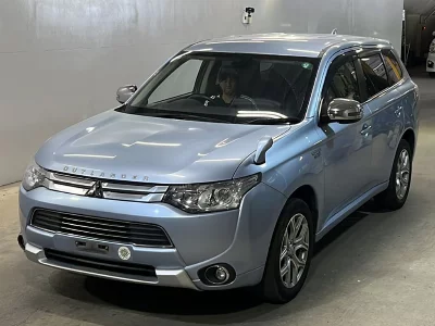 MITSUBISHI OUTLANDER PHEV