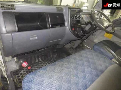 MITSUBISHI CANTER