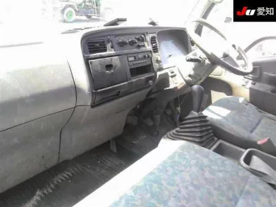 MITSUBISHI CANTER