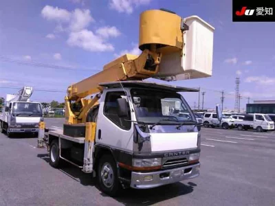 MITSUBISHI CANTER