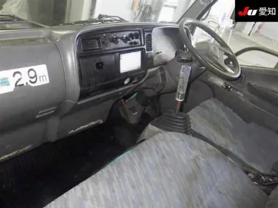 MITSUBISHI CANTER