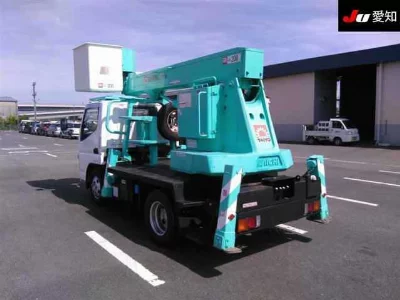 MITSUBISHI CANTER