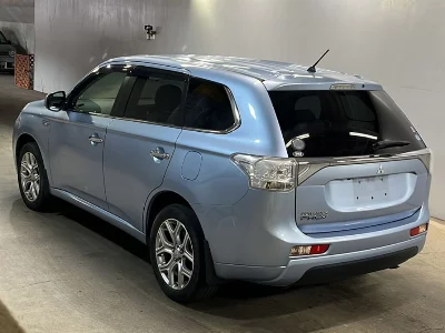 MITSUBISHI OUTLANDER PHEV