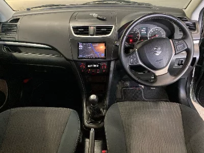 SUZUKI SWIFT