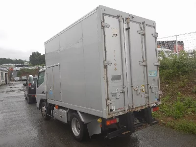 MITSUBISHI CANTER