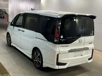 Honda STEPWGN SPADA