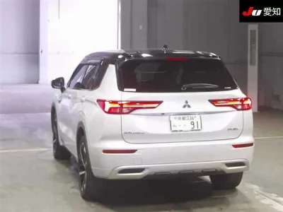 MITSUBISHI OUTLANDER PHEV