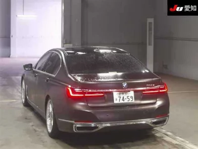 BMW 7 SERIES