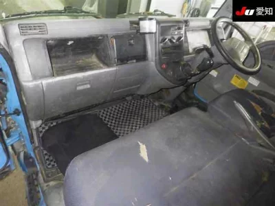 MITSUBISHI CANTER
