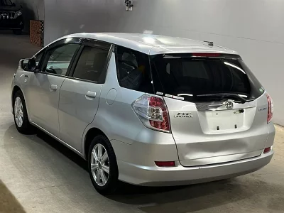 Honda FIT SHUTTLE HYBRID