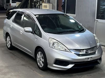 Honda FIT SHUTTLE HYBRID