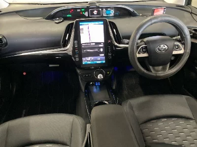 Toyota Prius PHV