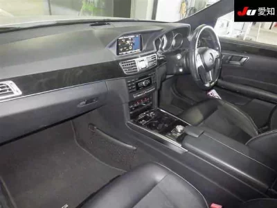 MERCEDES BENZ E CLASS