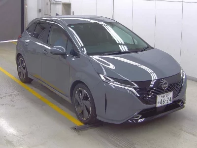 NISSAN AURA
