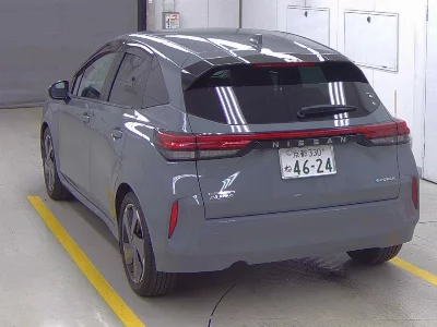 NISSAN AURA