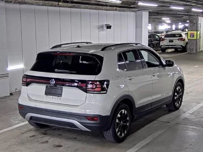 VOLKSWAGEN T-CROSS