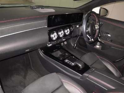 MERCEDES BENZ CLA SHOOTING BRAKE
