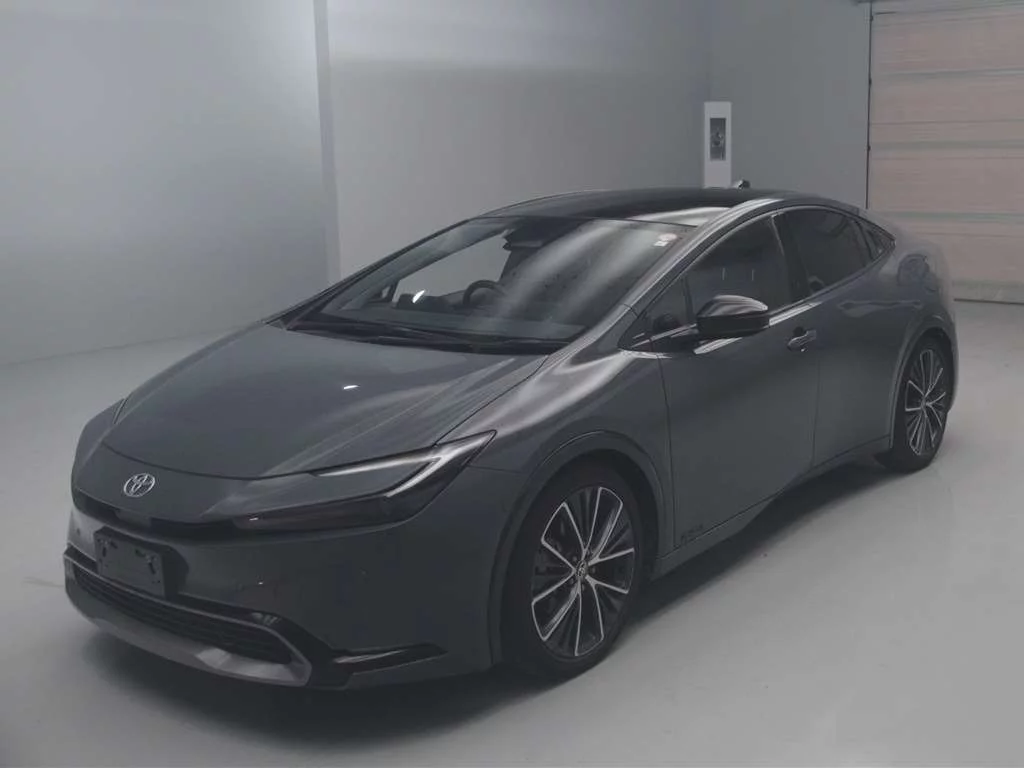 Toyota Prius  с аукциона в Японии