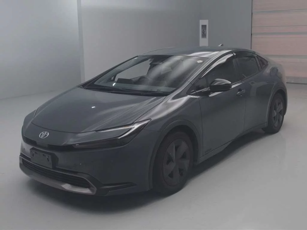 Toyota Prius  с аукциона в Японии