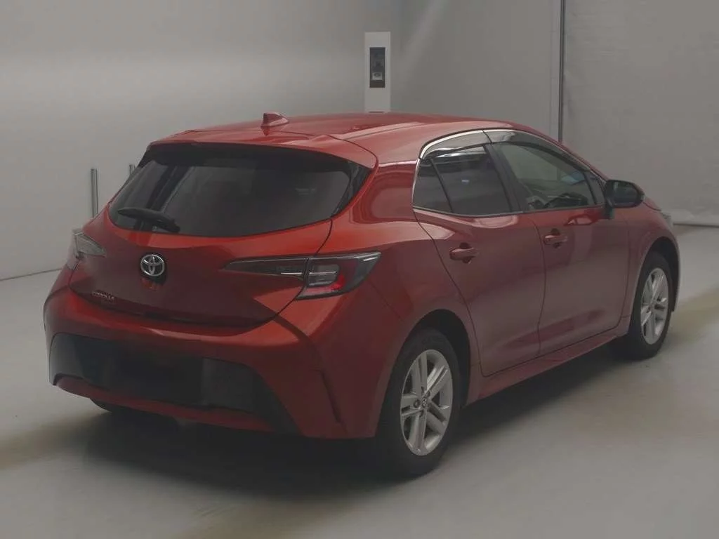 Toyota Corolla Hatchback  с аукциона в Японии