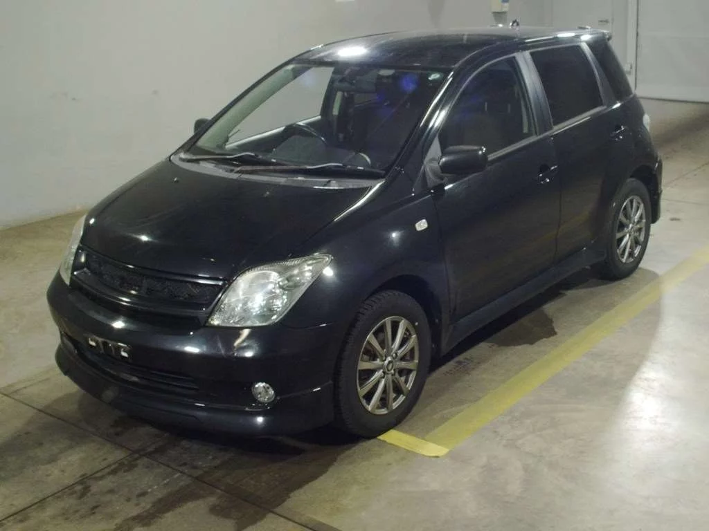 Toyota Ist  с аукциона в Японии