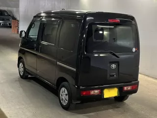 Toyota Pixis Van