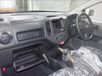 NISSAN AD VAN