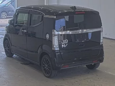 Honda N-Box Slash