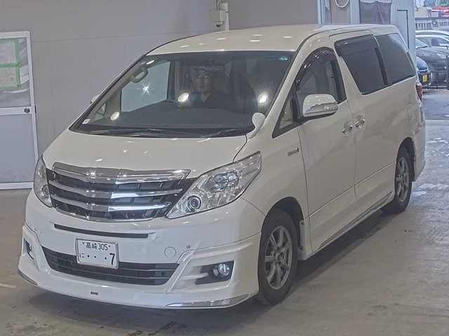 Toyota Alphard  с аукциона в Японии
