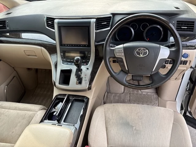 Toyota Alphard  с аукциона в Японии