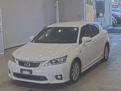 Lexus CT200h