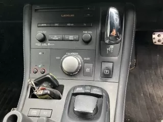 Lexus CT200h