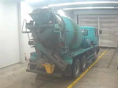 NISSAN UD