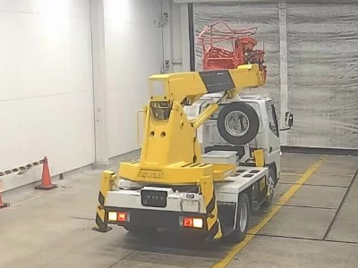 MITSUBISHI CANTER