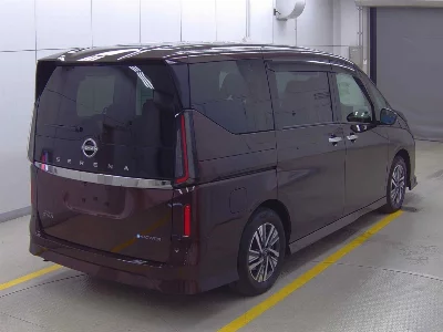 NISSAN SERENA