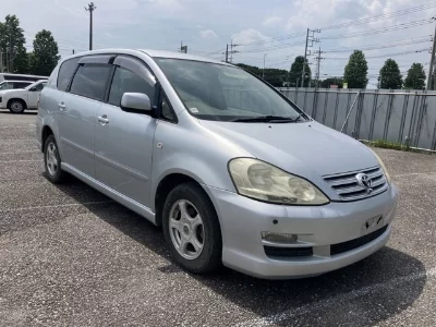 Toyota Ipsum