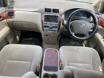 Toyota Ipsum
