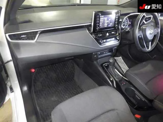 Toyota Corolla Hatchback  с аукциона в Японии