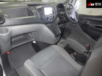 Nissan NV200 VANETTE VAN