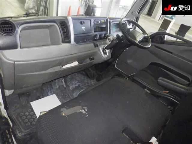 Mitsubishi Fuso Canter  с аукциона в Японии