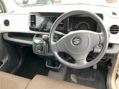 SUZUKI MRWAGON