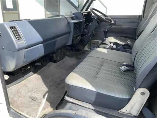 Isuzu Elf  с аукциона в Японии