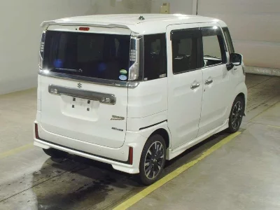 Suzuki Spacia Custom