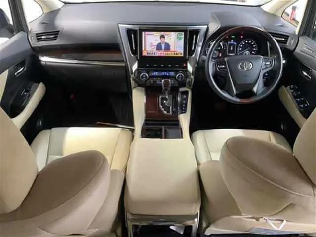 Toyota Vellfire  с аукциона в Японии