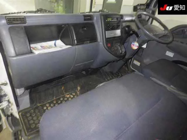 Mitsubishi Fuso Canter  с аукциона в Японии