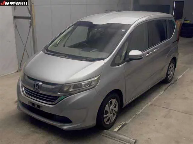 Honda Freed  с аукциона в Японии